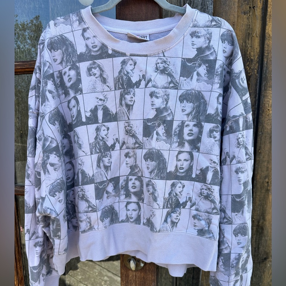 Taylor Swift Official Cropped Pullover Sweatshirt Lavender 2XL